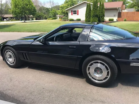 1987 Chevrolet Corvette C4 - Image 2 of 15