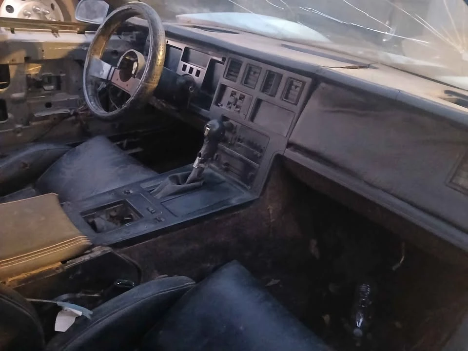 1987 Chevrolet Corvette C4 - Image 15 of 17