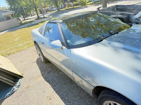 1987 Chevrolet Corvette C4 - Image 3 of 7