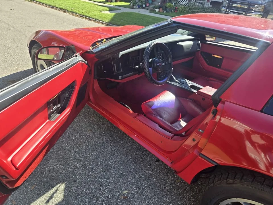 1987 Chevrolet Corvette C4 - Image 9 of 13
