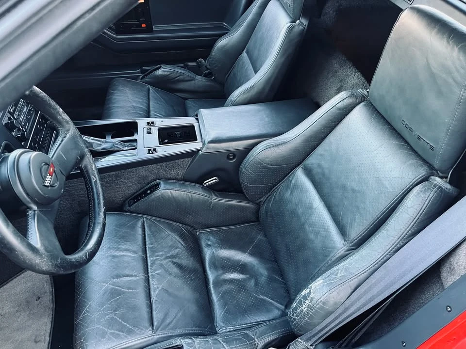 1987 Chevrolet Corvette C4 - Image 16 of 21