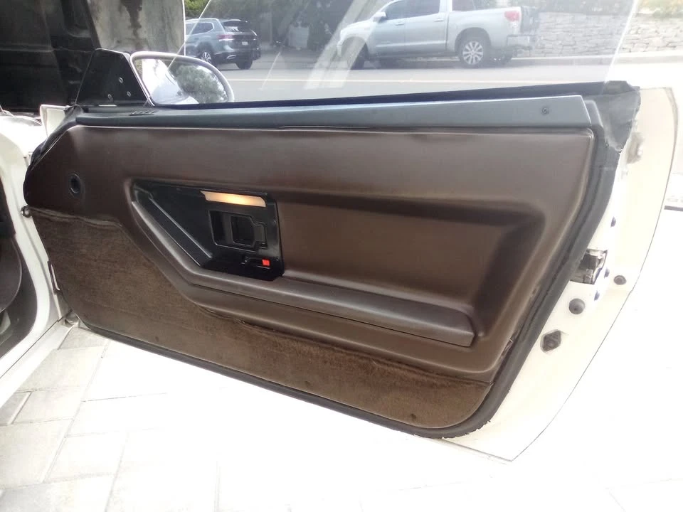 1987 Chevrolet Corvette C4 - Image 10 of 12
