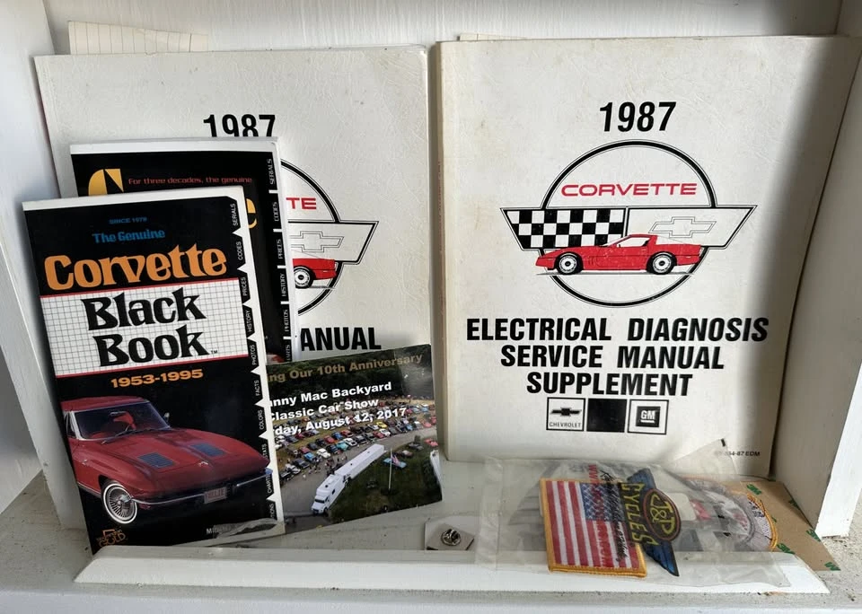 1987 Chevrolet Corvette C4 - Image 20 of 21