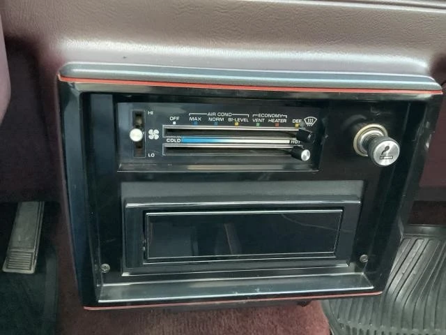 1987 Chevrolet Monte Carlo 4th Gen - Image 17 of 20