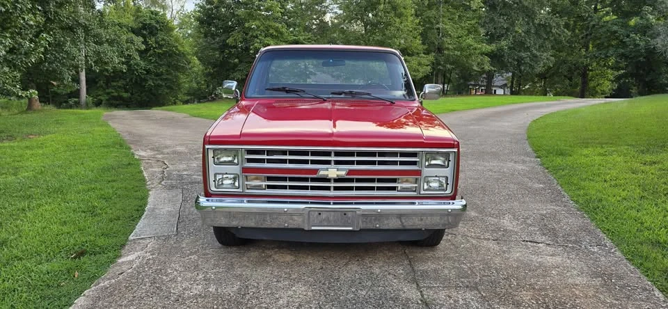 1987 Chevrolet Silverado - Image 10 of 20