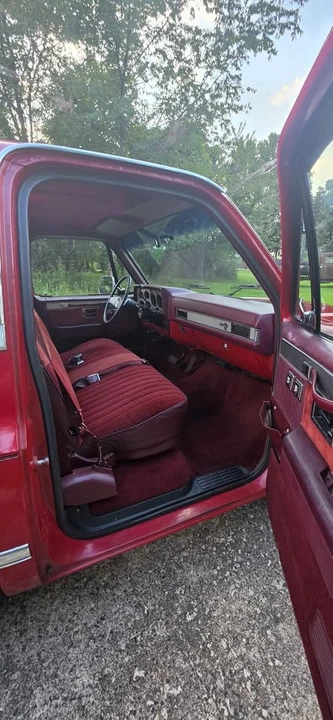 1987 Chevrolet Silverado - Image 16 of 20