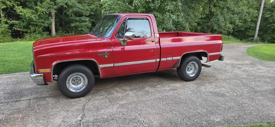 1987 Chevrolet Silverado - Image 2 of 20