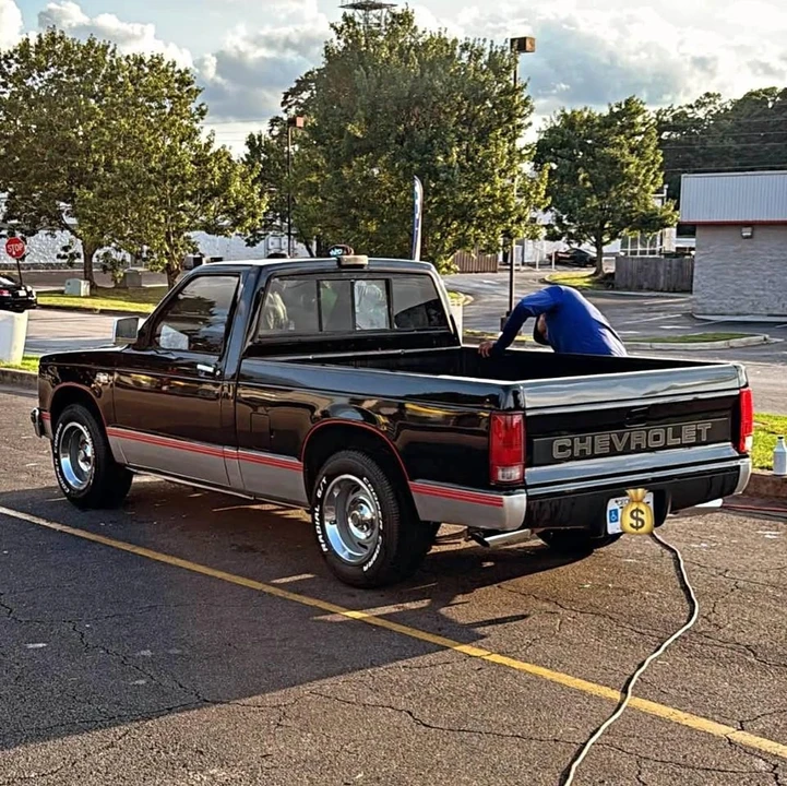 1987 Chevrolet S-10 - Image 2 of 8