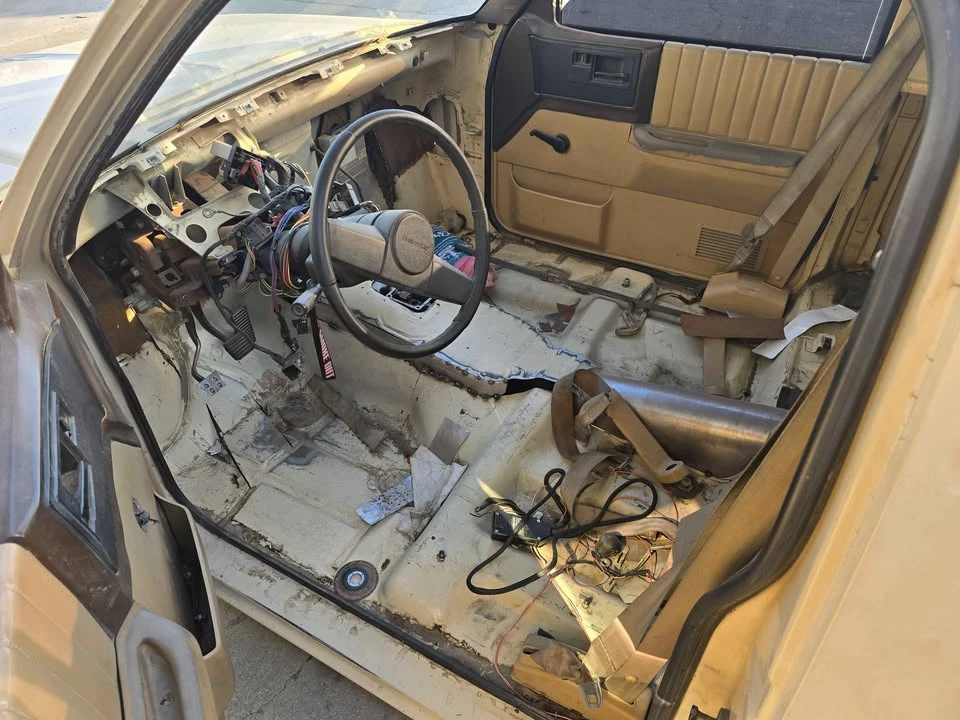 1987 Chevrolet S-10 - Image 5 of 10