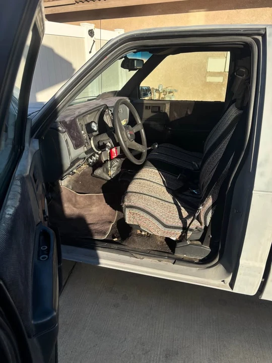 1987 Chevrolet S-10 - Image 6 of 10
