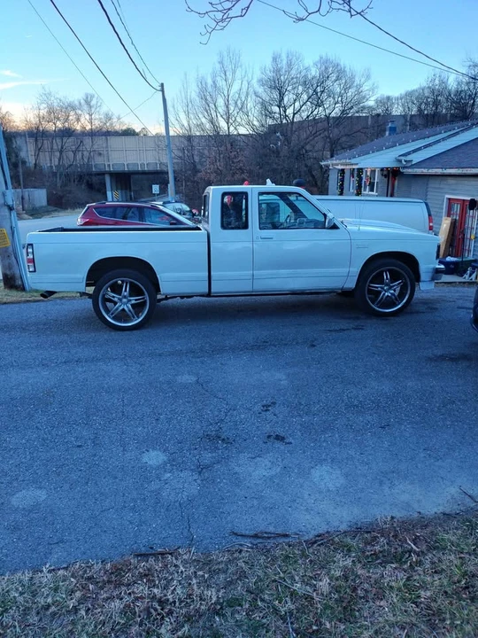 1987 Chevrolet S-10 - Image 3 of 8