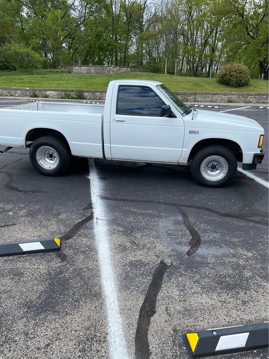 1987 Chevrolet S-10 - Image 4 of 8