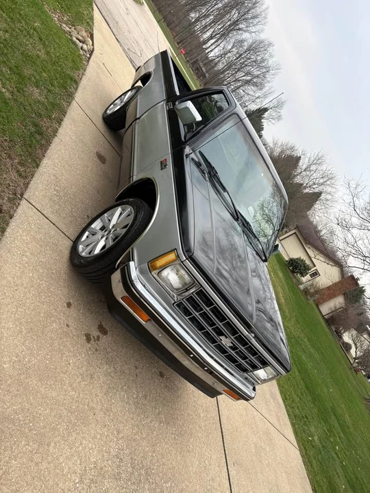 1987 Chevrolet S-10 - Image 5 of 11