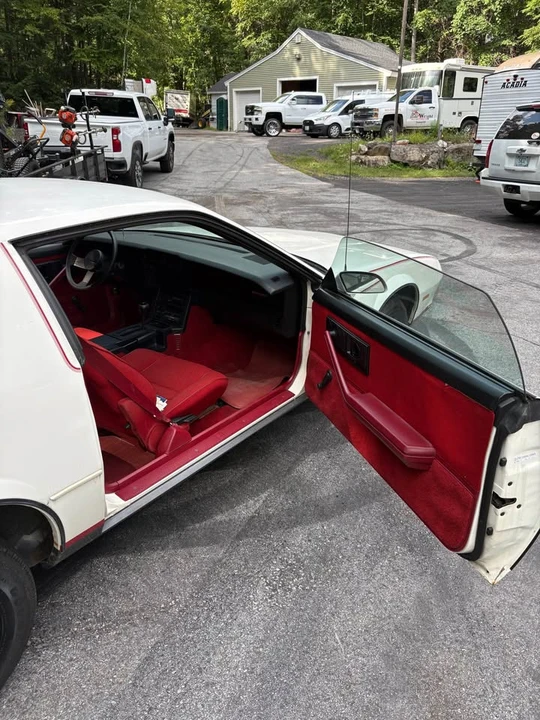 1987 Chevrolet Camaro 3rd Gen - Image 5 of 12