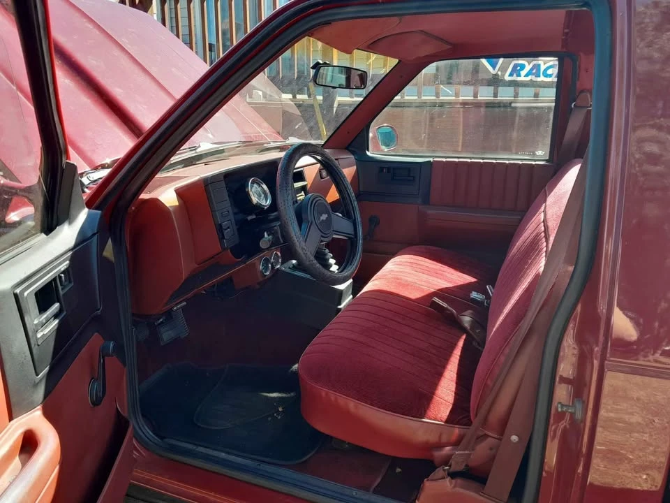 1987 Chevrolet S-10 - Image 4 of 5