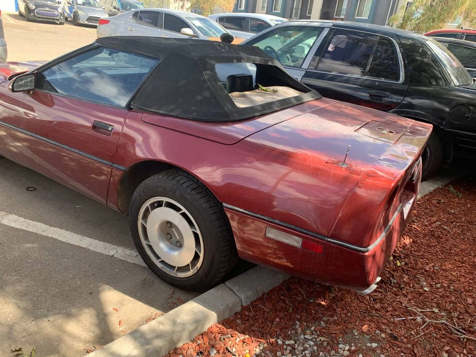 1987 Chevrolet Corvette C4 - Image 8 of 12