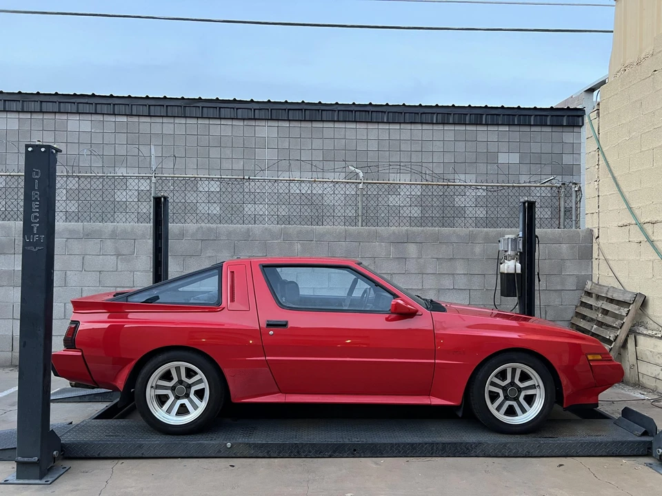 1987 Chrysler Conquest - Image 28 of 31