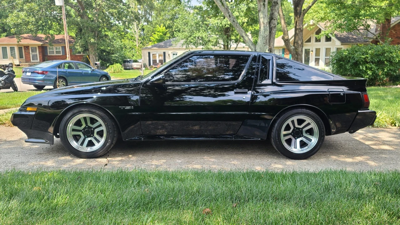 1987 Chrysler Conquest - Image 9 of 31