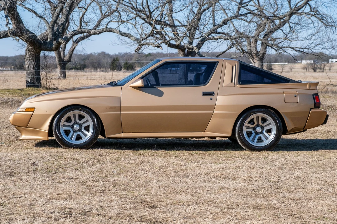 1987 Chrysler Conquest - Image 8 of 31