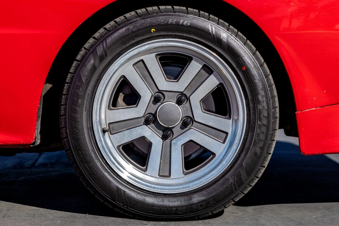 1987 Chrysler Conquest - Image 29 of 31