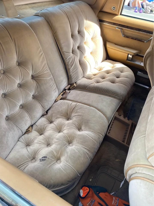1987 Chrysler - Image 5 of 8