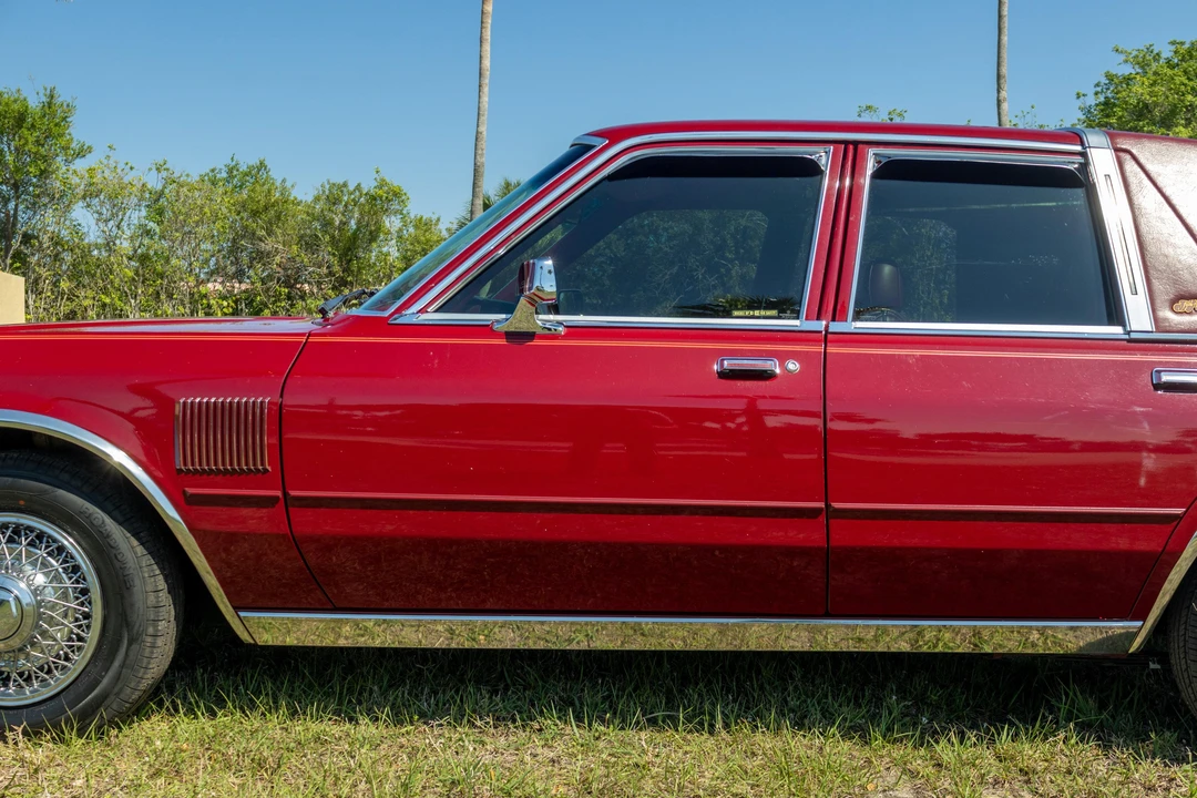 1987 Chrysler New Yorker - Image 24 of 31