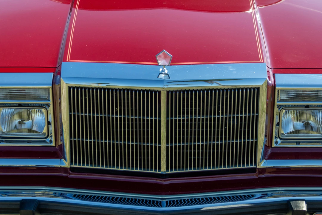 1987 Chrysler New Yorker - Image 13 of 31
