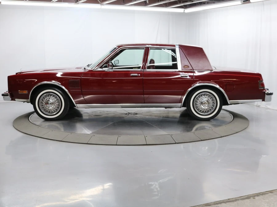 1987 Chrysler New Yorker - Image 2 of 31
