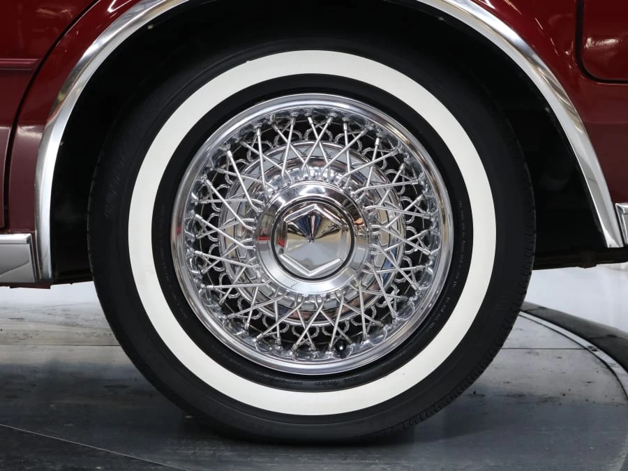 1987 Chrysler New Yorker - Image 12 of 31