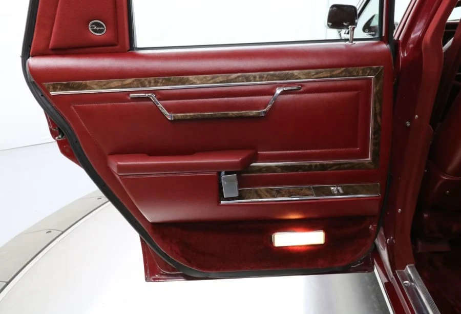 1987 Chrysler New Yorker - Image 11 of 20