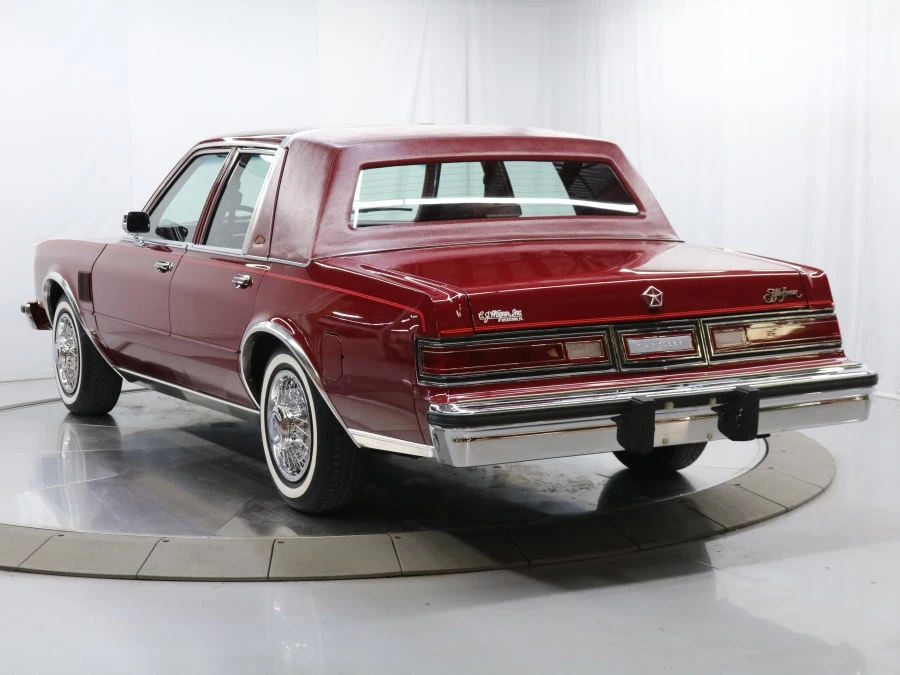 1987 Chrysler New Yorker - Image 7 of 31