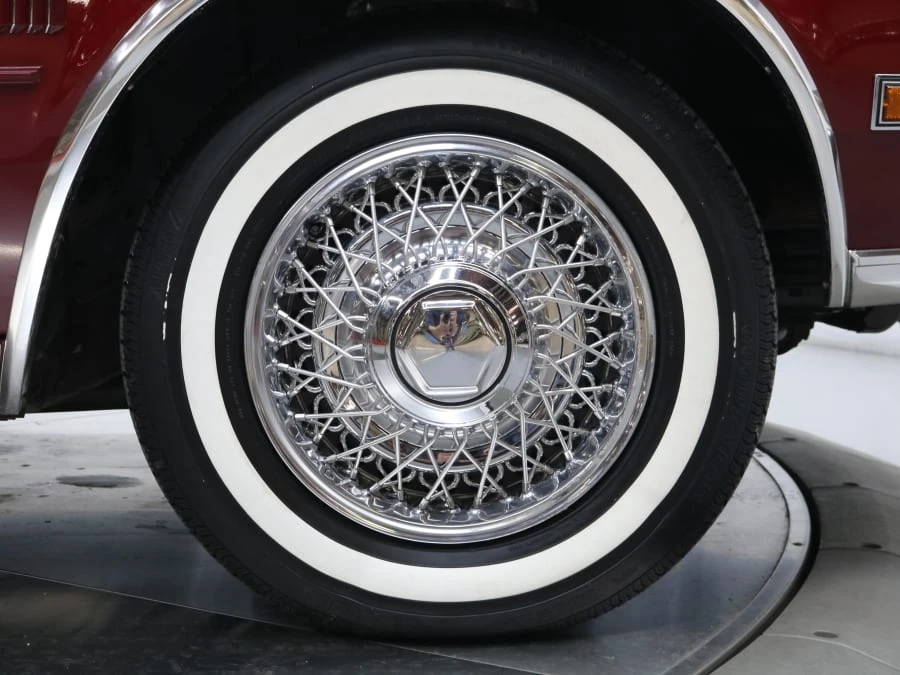 1987 Chrysler New Yorker - Image 11 of 31
