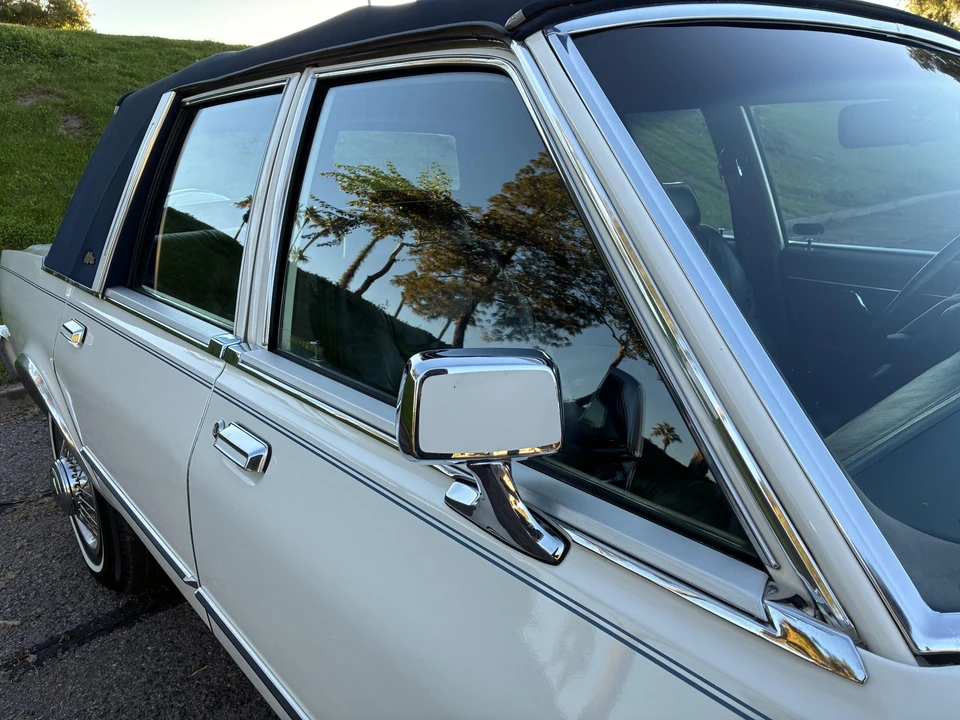 1987 Chrysler New Yorker - Image 15 of 31