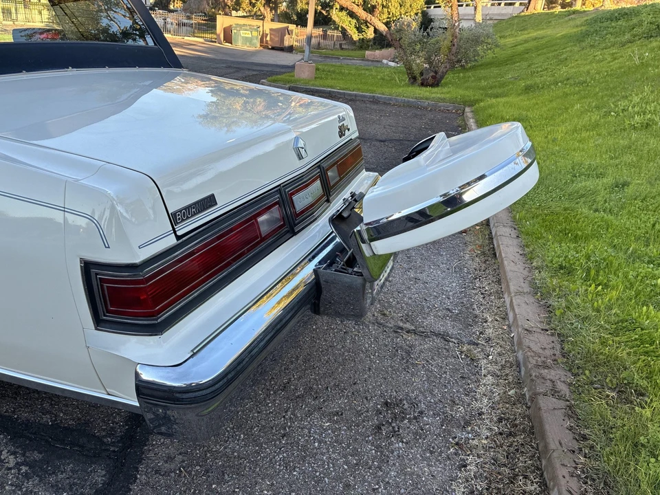 1987 Chrysler New Yorker - Image 31 of 31