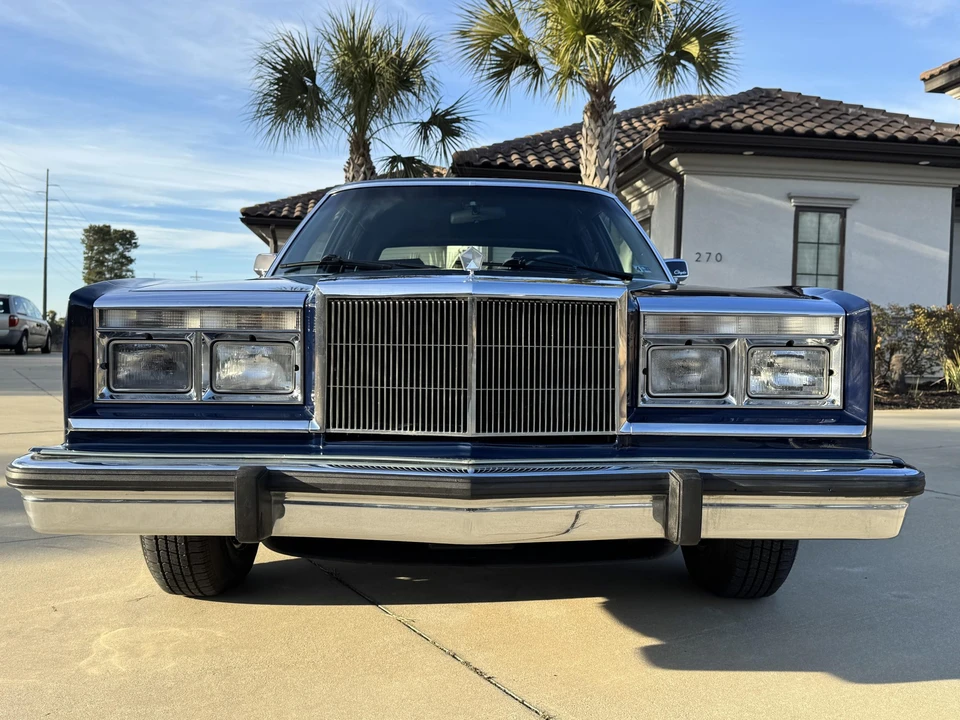 1987 Chrysler New Yorker - Image 25 of 31