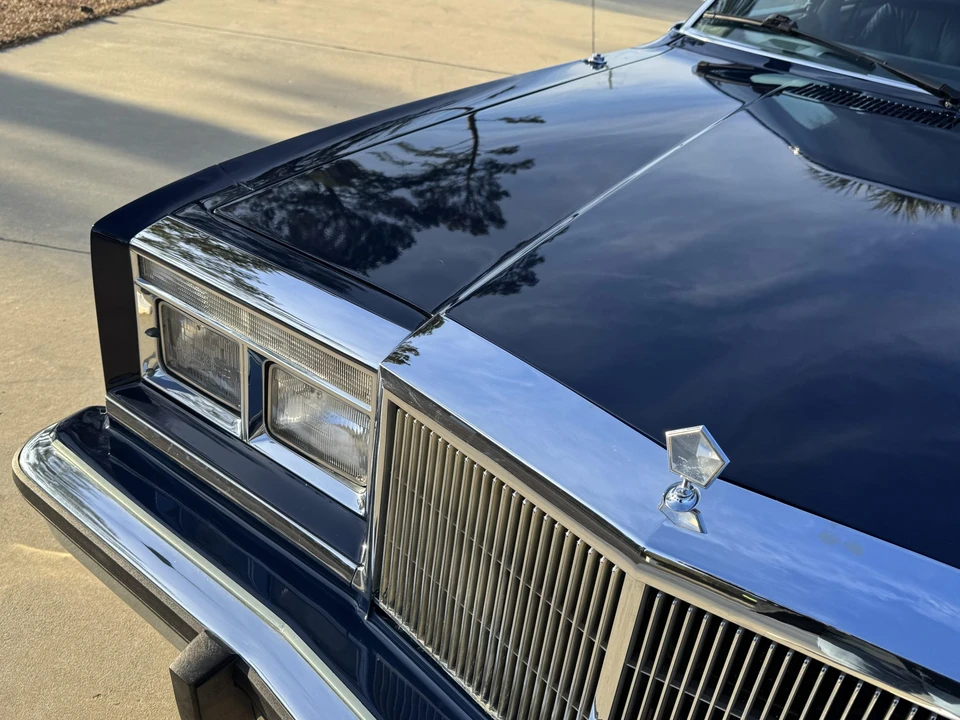1987 Chrysler New Yorker - Image 22 of 31