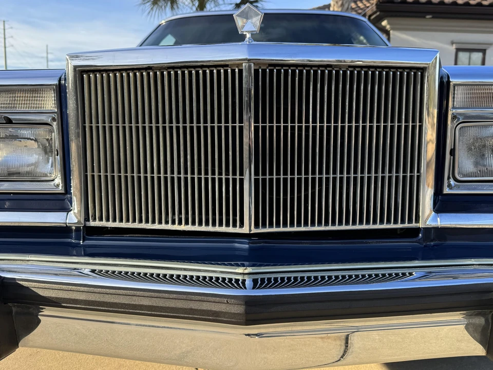 1987 Chrysler New Yorker - Image 27 of 31
