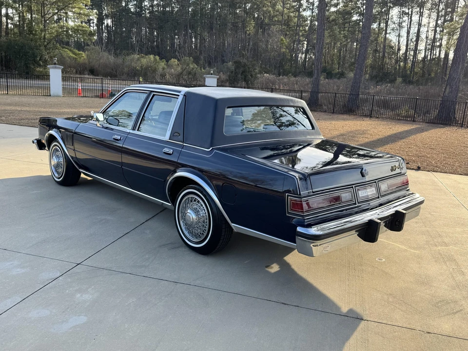 1987 Chrysler New Yorker - Image 5 of 31