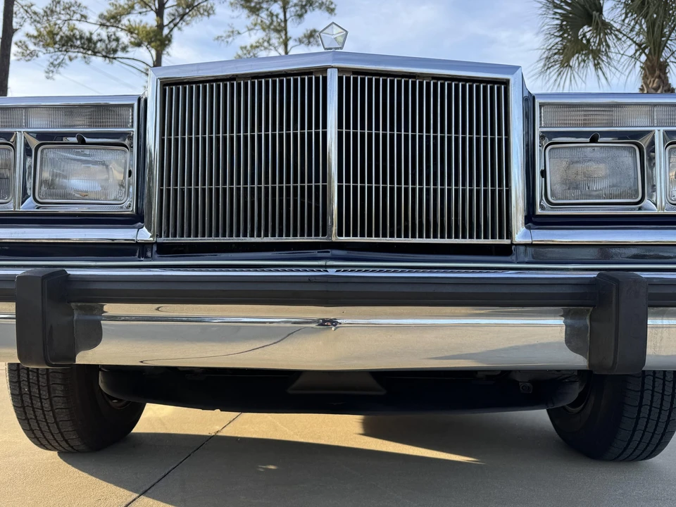 1987 Chrysler New Yorker - Image 26 of 31
