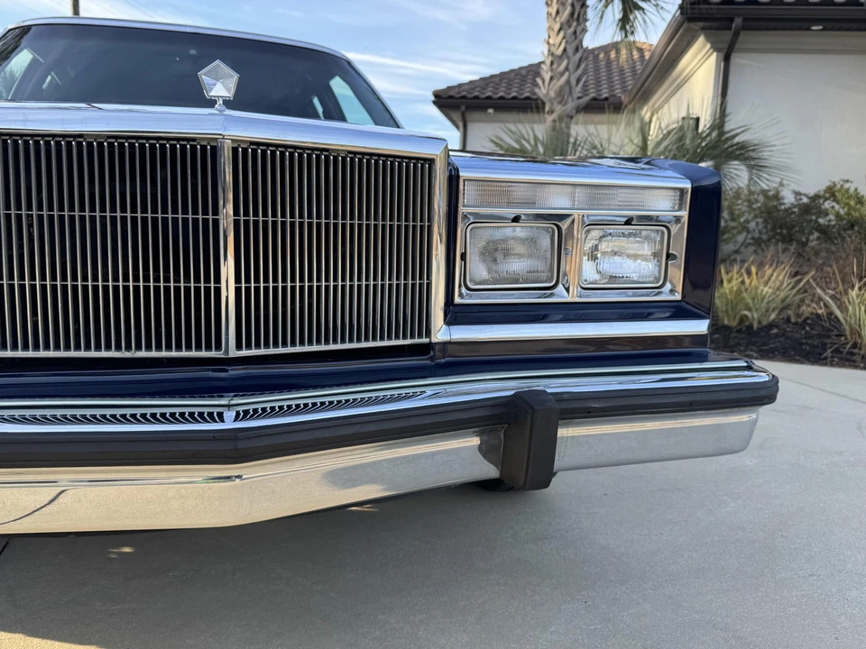 1987 Chrysler New Yorker - Image 29 of 31