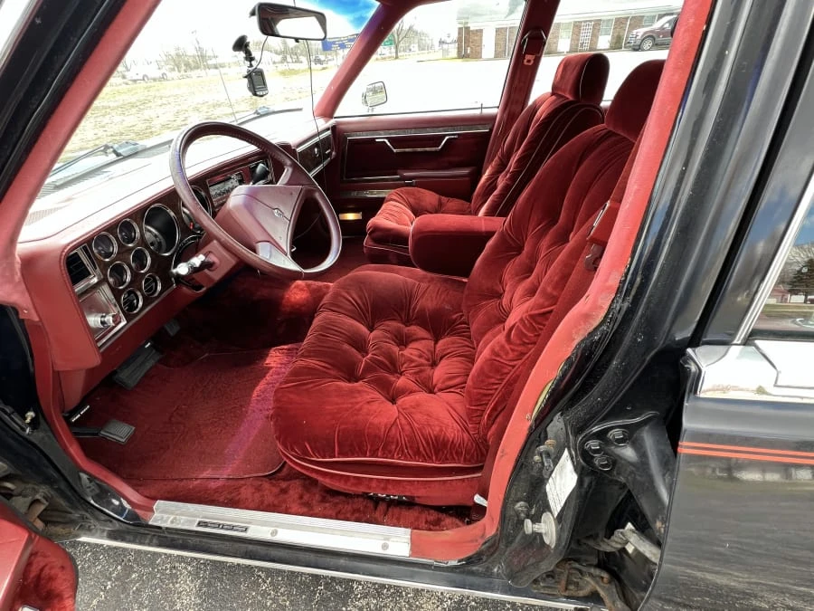 1987 Chrysler New Yorker - Image 9 of 16