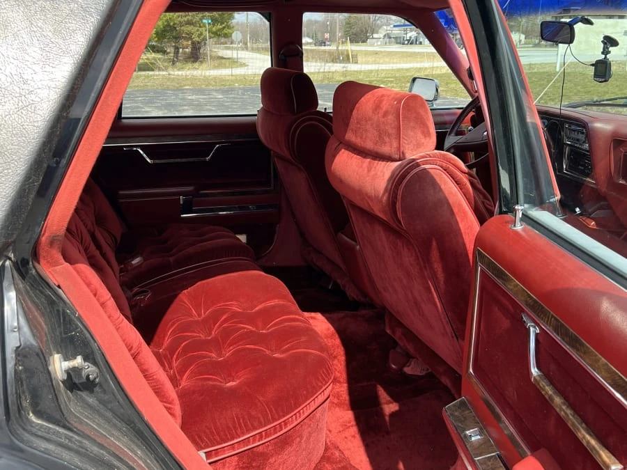 1987 Chrysler New Yorker - Image 13 of 16