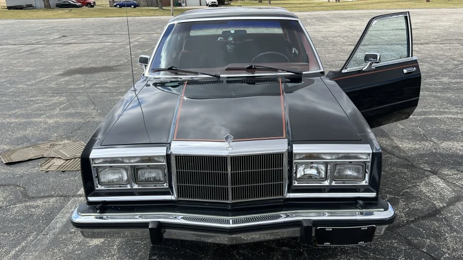 1987 Chrysler New Yorker - Image 4 of 16