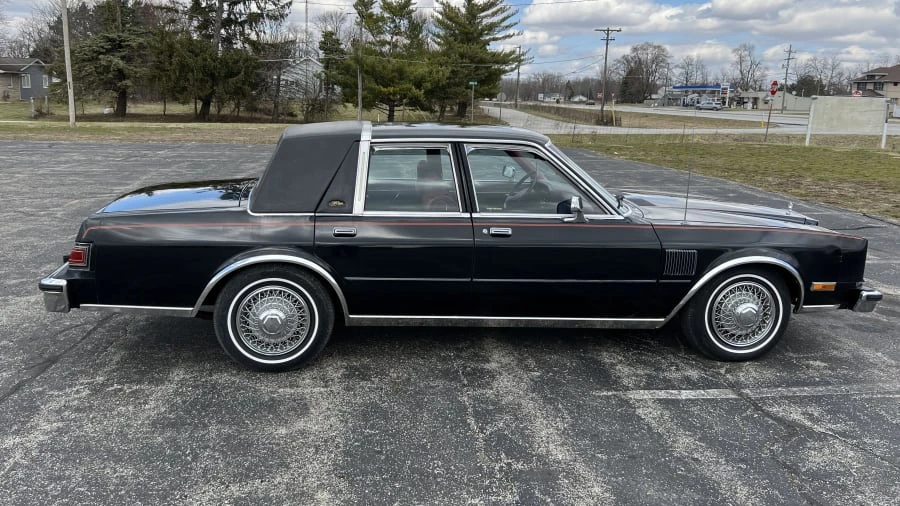 1987 Chrysler New Yorker - Image 6 of 16