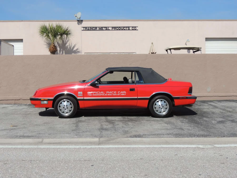 1987 Chrysler LeBaron - Image 2 of 12