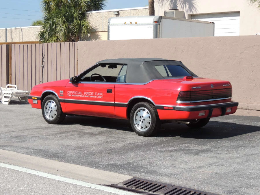 1987 Chrysler LeBaron - Image 3 of 12