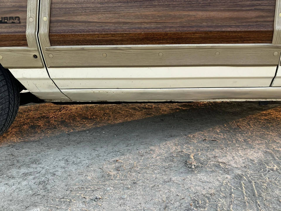1987 Chrysler Town & Country - Image 28 of 31