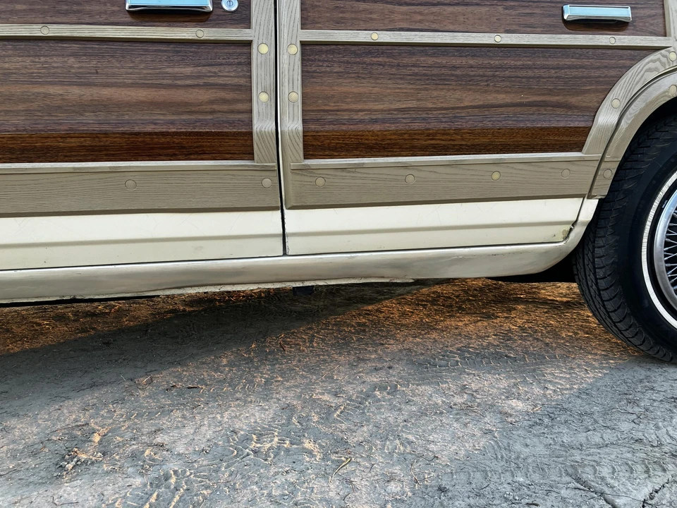 1987 Chrysler Town & Country - Image 30 of 31