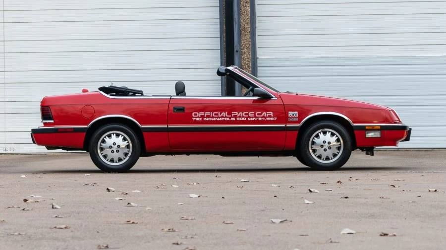 1987 Chrysler LeBaron - Image 9 of 13