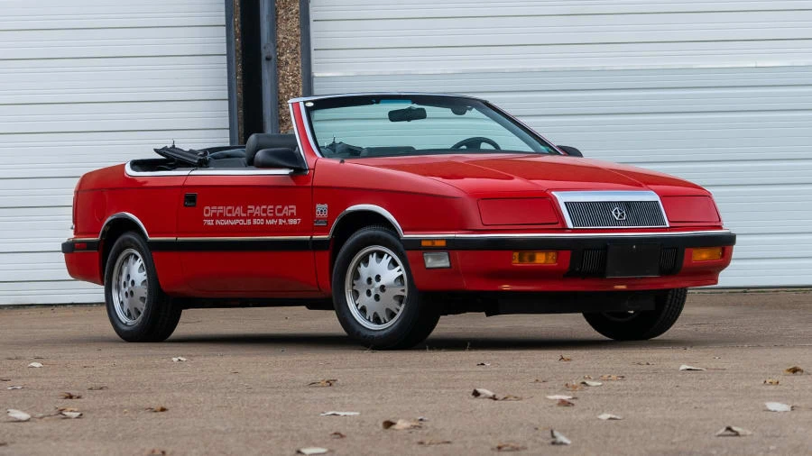 1987 Chrysler LeBaron - Image 13 of 13